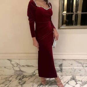 VÊTEMENT POUR FEMME